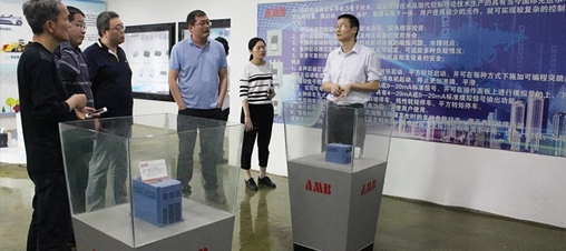 “徐工研究院”、“徐工特種機(jī)械”領(lǐng)導(dǎo)一行蒞臨安邦信參觀考察